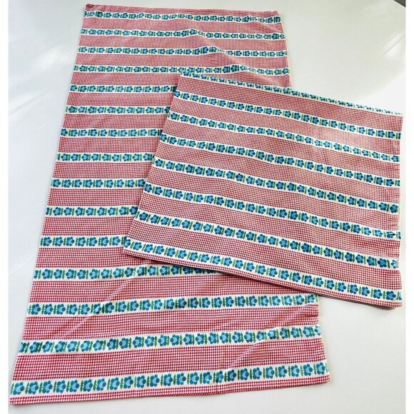 Vintage 1980s pillowcases, red houndstooth, blue flowers stripes, per pair - Picture 3 of 8